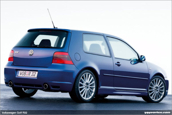 Volkswagen Golf IV R32 : le sport en série limitée